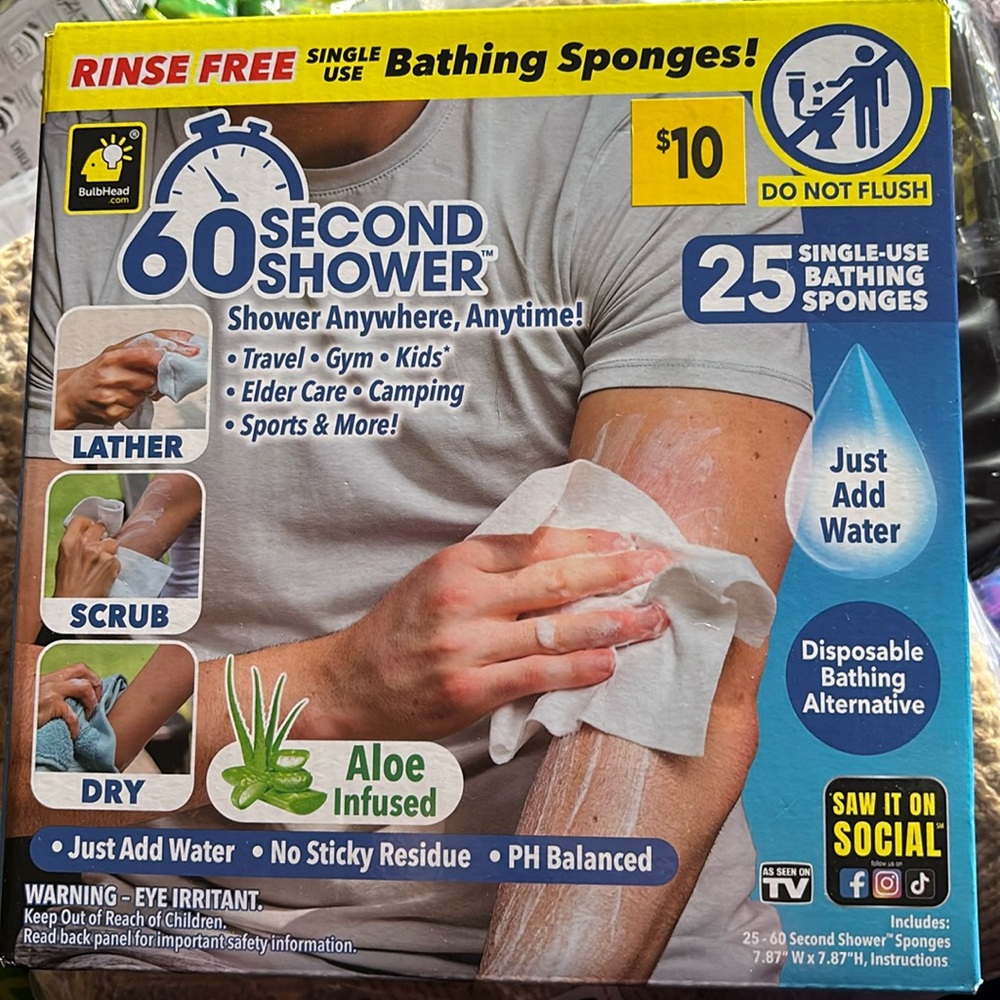 Rinse free, single use bathing sponges